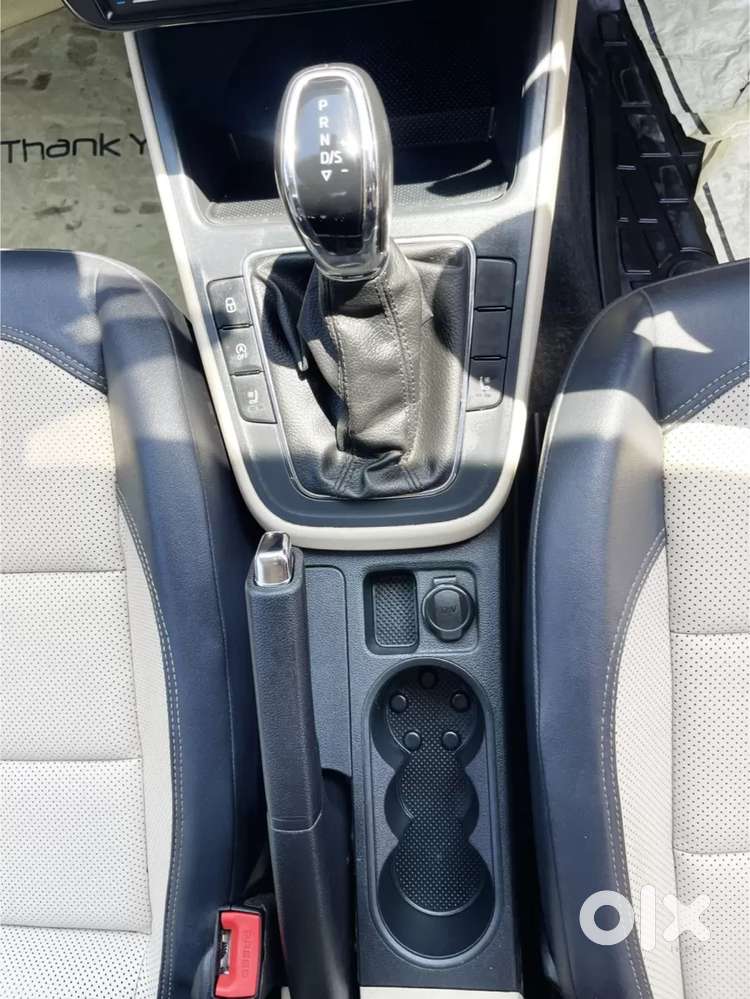 Skoda Slavia Style 1.0l Tsi At, 2024, Petrol