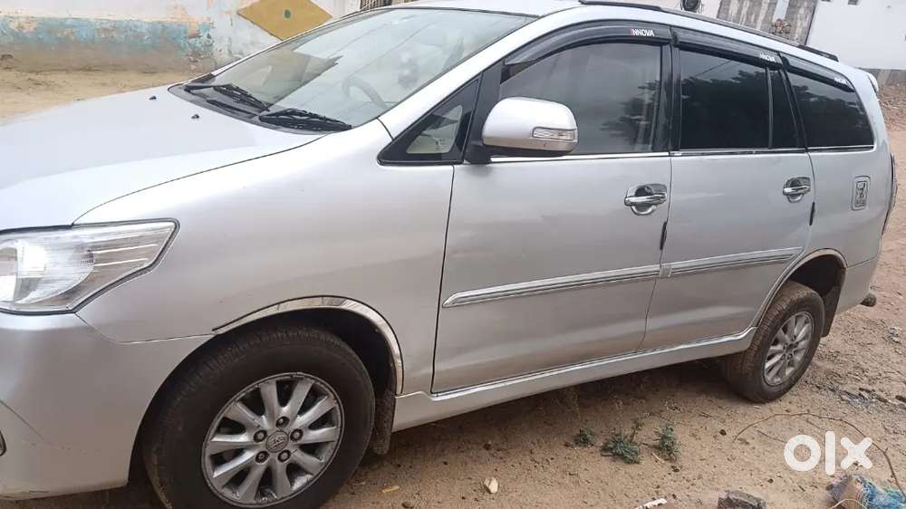 Toyota Innova 2012 Diesel Well Maintained