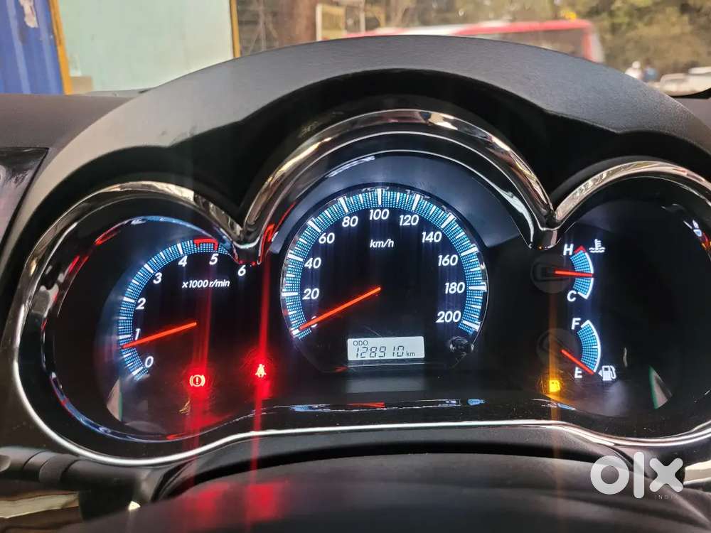 Toyota Fortuner 2015 Diesel Well Maintained With Showroom History