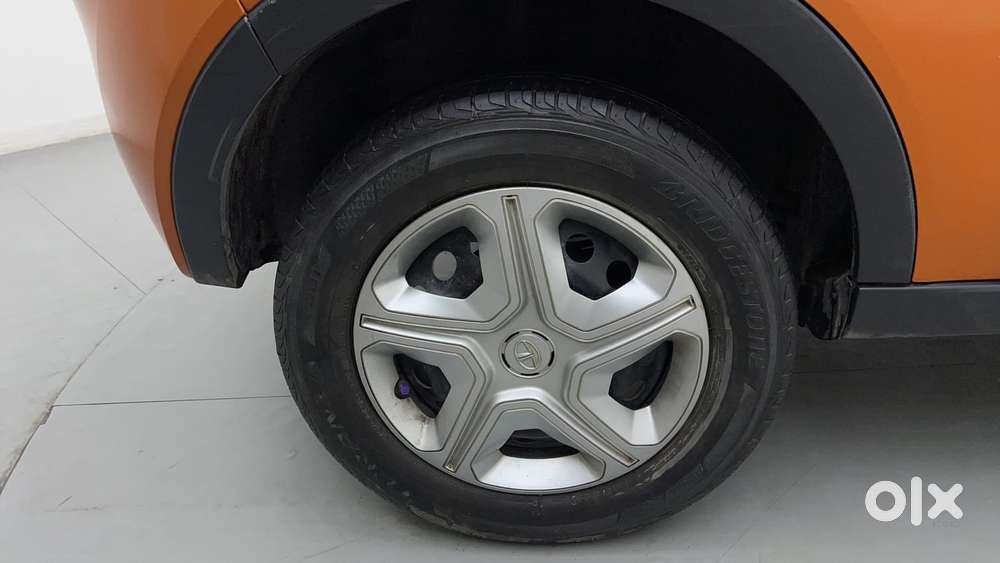Tata Nexon 1.2 Revotron Xma Amt, 2019, Petrol