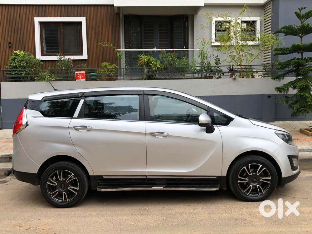 Mahindra Marazzo M8, 2019, Diesel