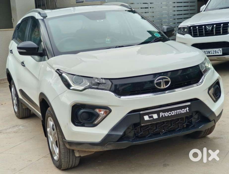 Tata Nexon 1.2 Revotron Xm (s), 2020, Petrol