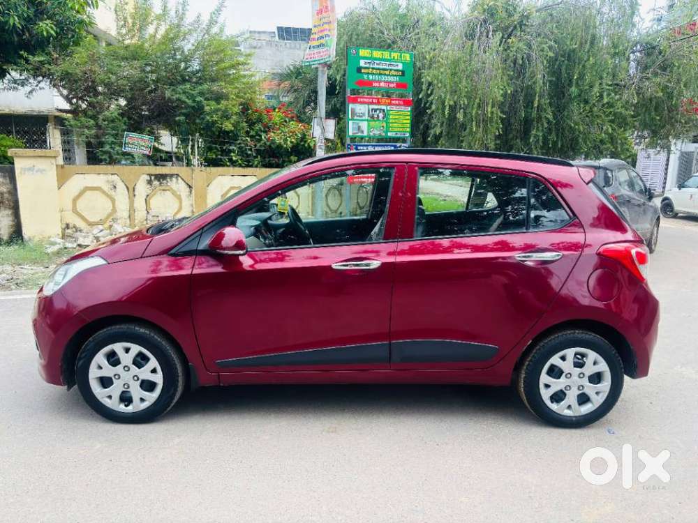 Hyundai Grand I10 Sportz, 2016, Petrol