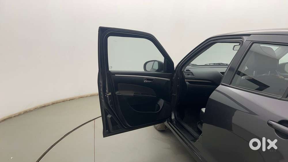 Maruti Suzuki Swift Vvt Vxi, 2016, Petrol