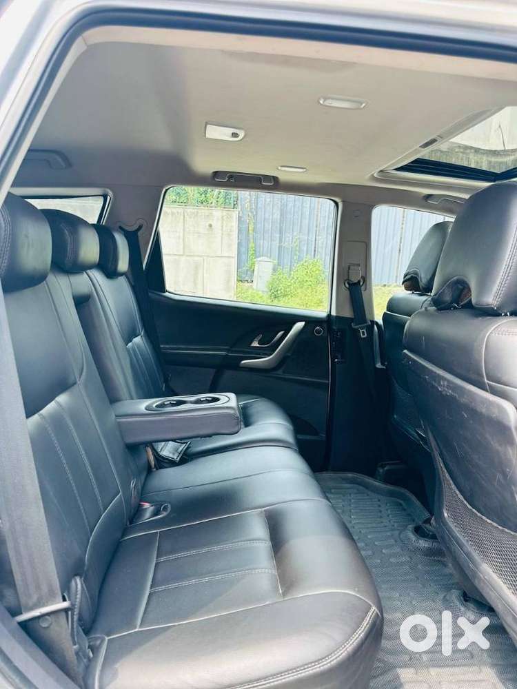 Mahindra Xuv500 W9, 2019, Diesel