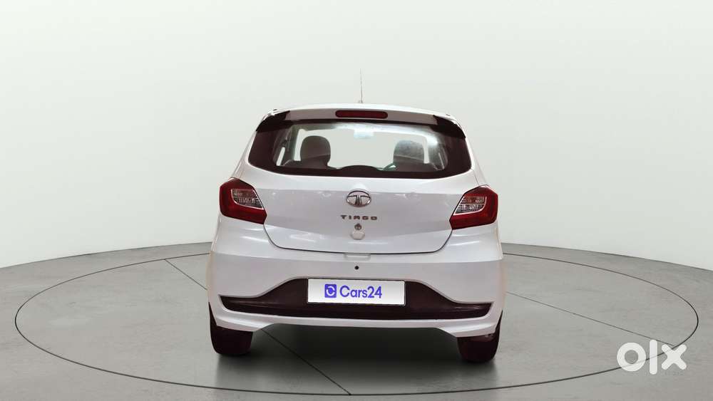 Tata Tiago Xe, 2020, Petrol