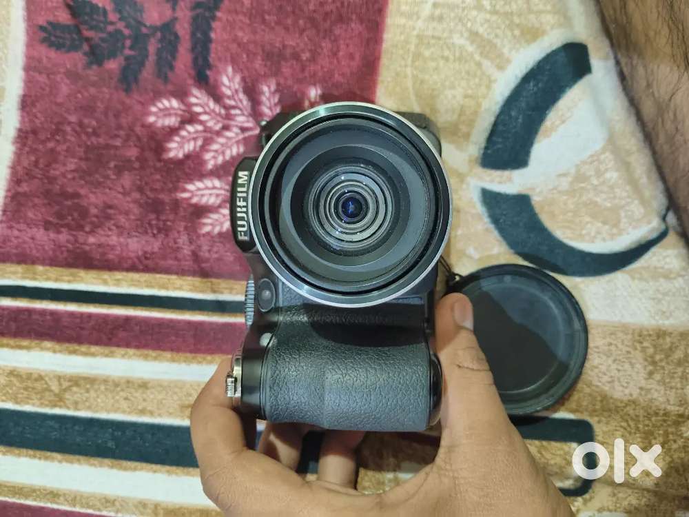 FujiFilm Finepix S Camera Combo