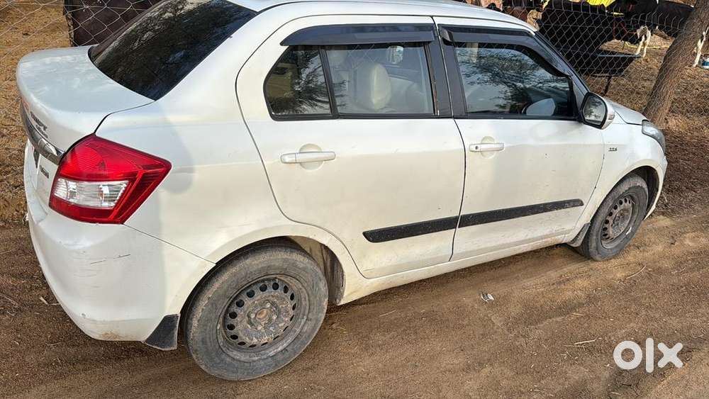 Maruti Suzuki Swift Dzire 2015 Diesel Well Maintained