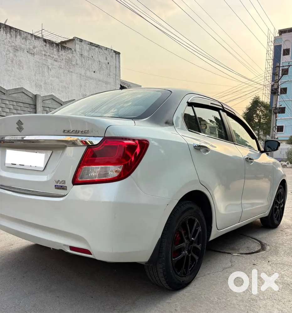 Maruti Suzuki Dzire 2017 Petrol 88000 Km Driven