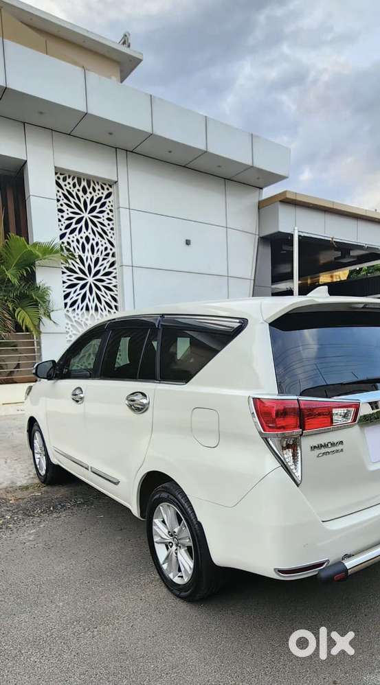 Toyota Innova Crysta [2020-ongoing] 2.4 Zx 7 Str, 2020, Diesel
