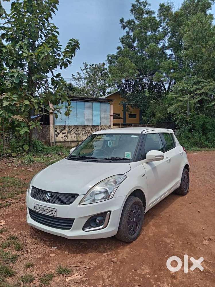 Maruti Suzuki Swift Vxi Ags, 2017, Petrol