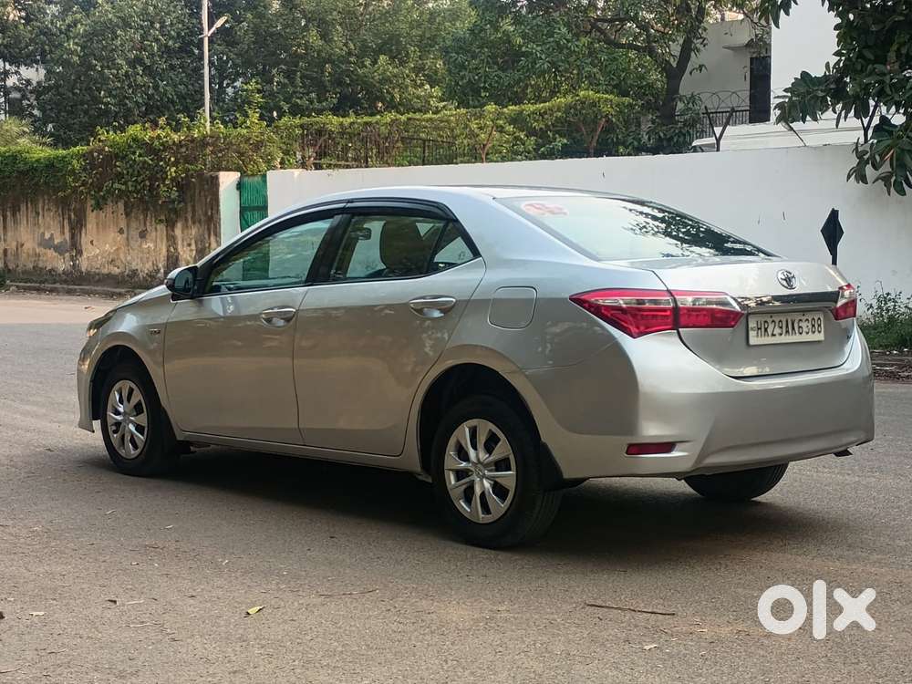 Toyota Corolla Altis 1.8 J, 2015, Petrol
