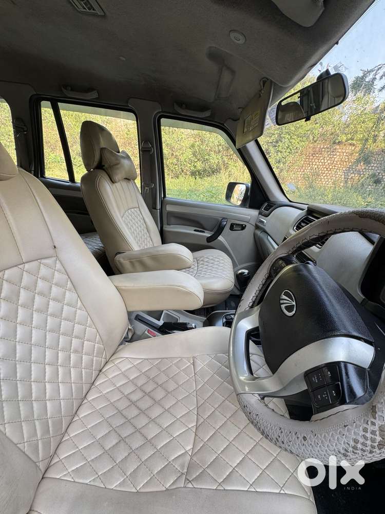 Mahindra Scorpio S10 8 Seater, 2017, Diesel