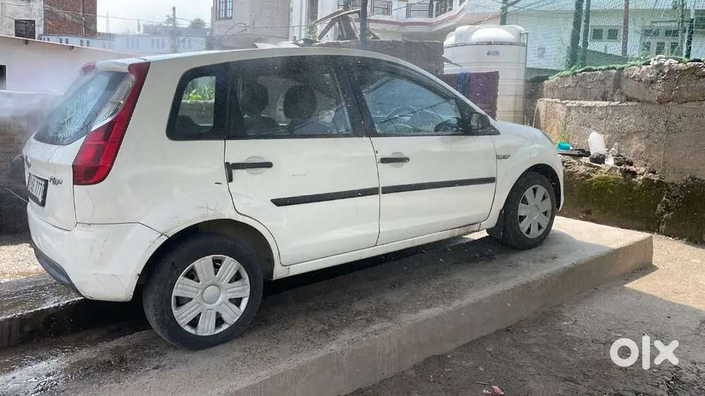 Ford Figo Petrol