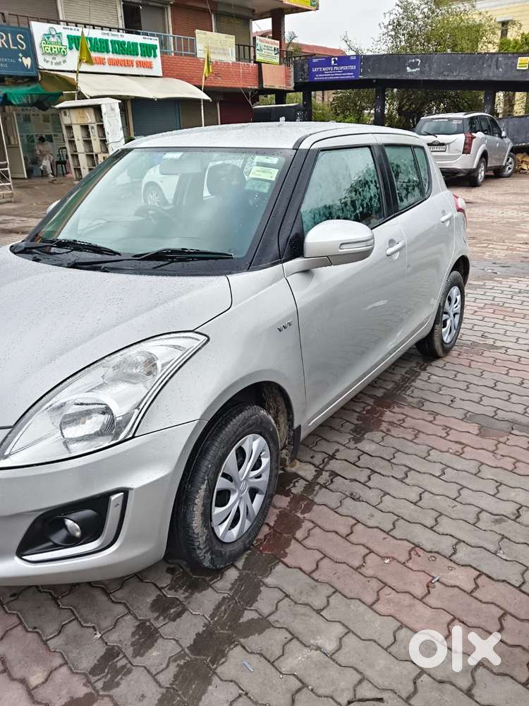 Maruti Suzuki Swift Vxi + Manual, 2015, Petrol