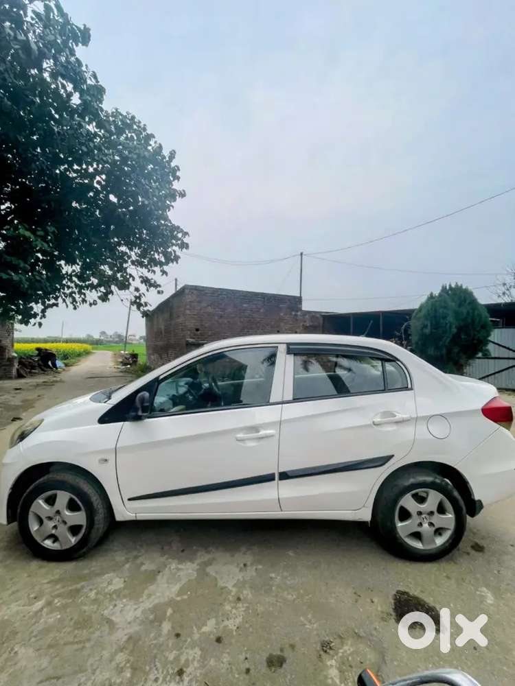 Honda Amaze 2015 Diesel Well Maintained