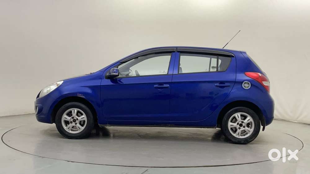Hyundai I20 2009-2011 1.4 Asta (at), 2011, Petrol