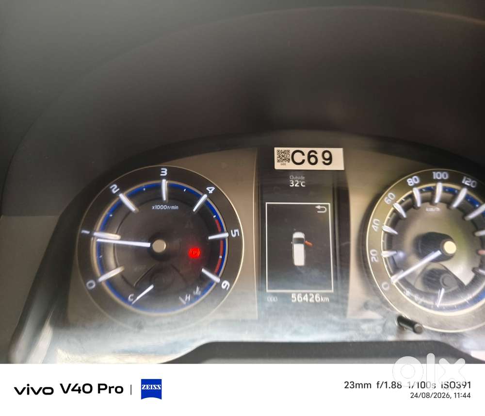 Toyota Innova Crysta 2.4 V 8 Str, 2018, Diesel