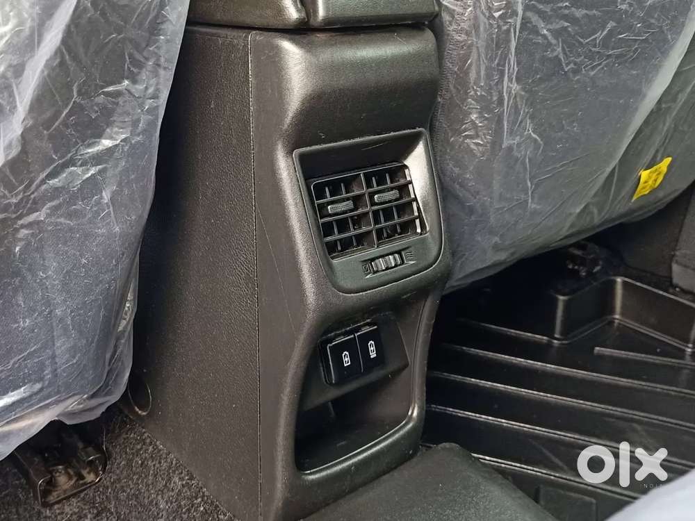 Toyota Glanza, 2025, Petrol