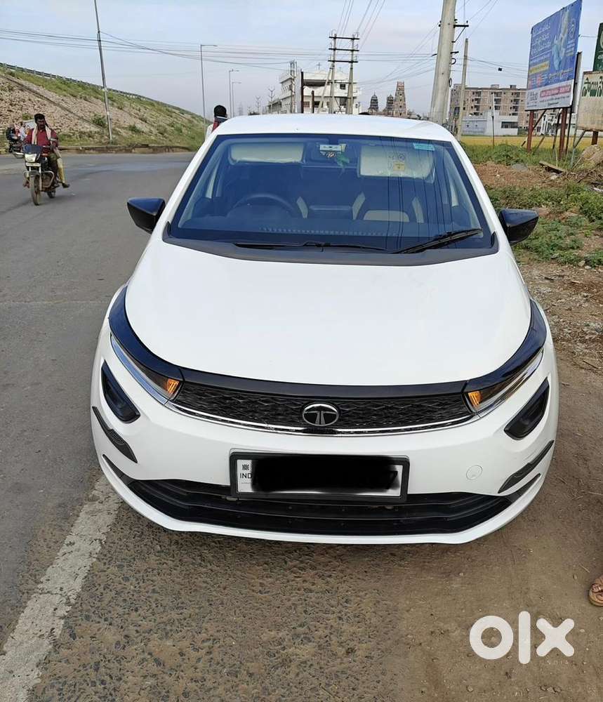 Tata Altroz 2024 Petrol Well Maintained