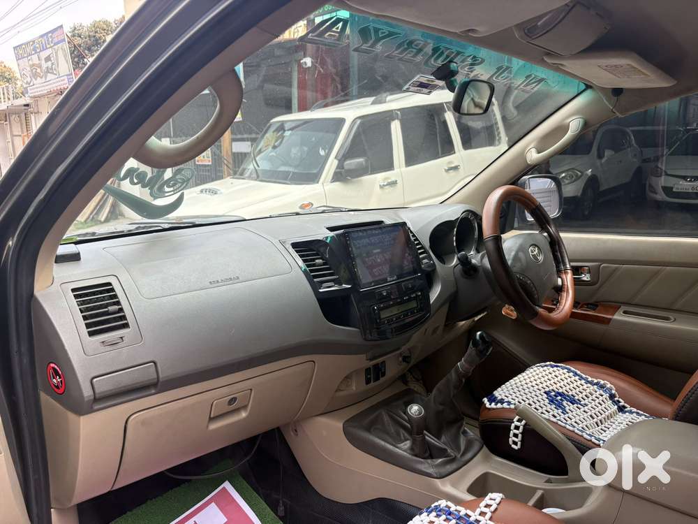 Toyota Fortuner Sportivo 4x4 Mt, 2011, Diesel