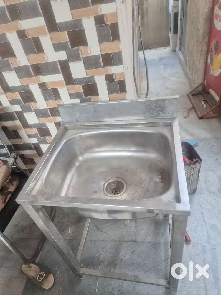 2ft sink commercial