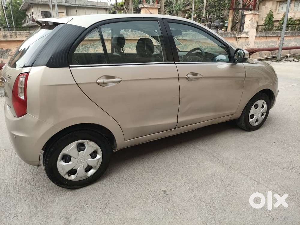 Tata Bolt Revotron Xms, 2015, Petrol