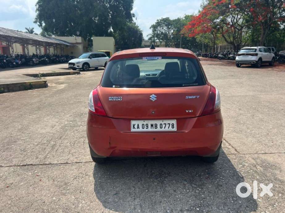 Maruti Suzuki Swift Vxi + Manual, 2014
