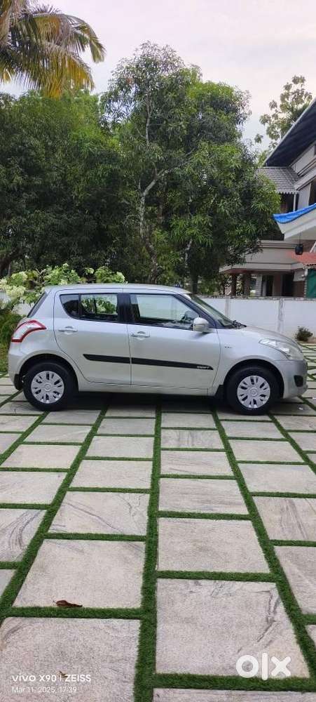 Maruti Suzuki Swift 1.2 Vxi (o), 2013, Petrol