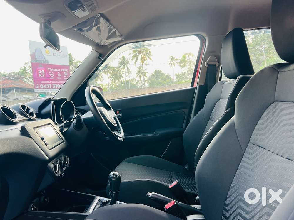 Maruti Suzuki Swift Vxi With Abs, 2019, Petrol