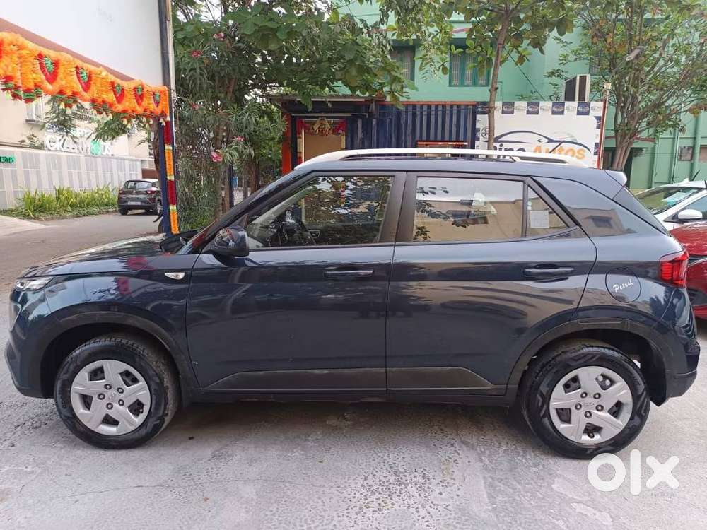 Hyundai Venue S, 2019, Petrol