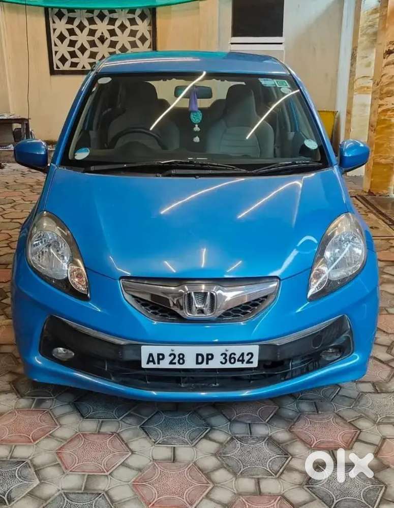 Honda Brio 2012 V Mt