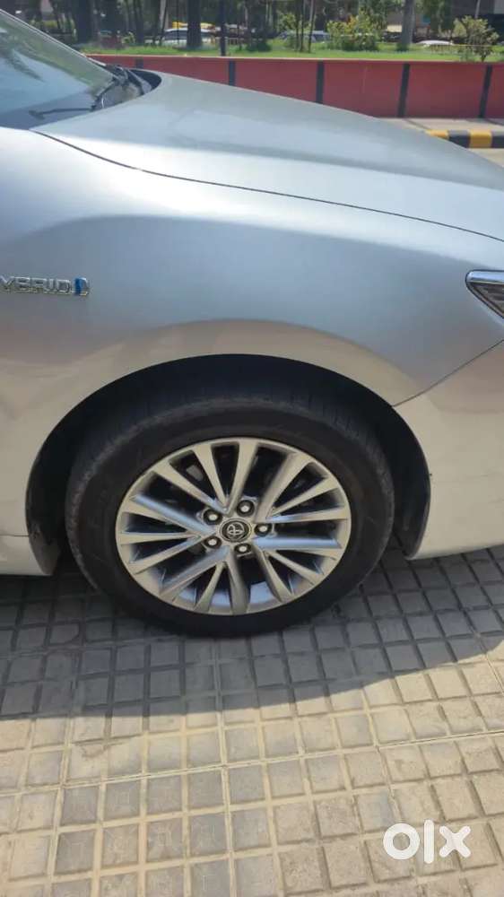 Toyota Camry Hybrid 2018 Car