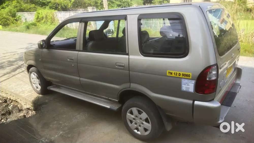 Chevrolet Tavera 2014 Diesel 200000 Km Driven