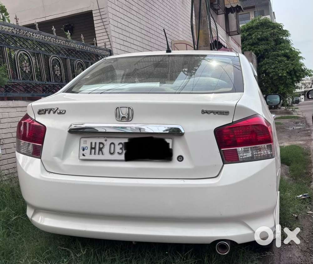 2011 Honda City I-vtec  V Mt Top Model
