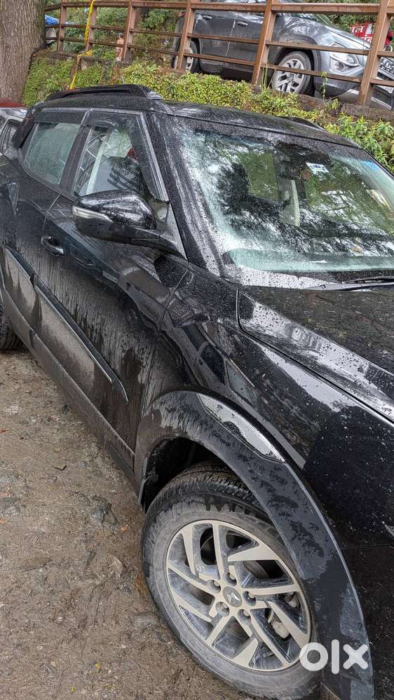 Mahindra Xuv 3xo 2025 Petrol 8800 Km Driven