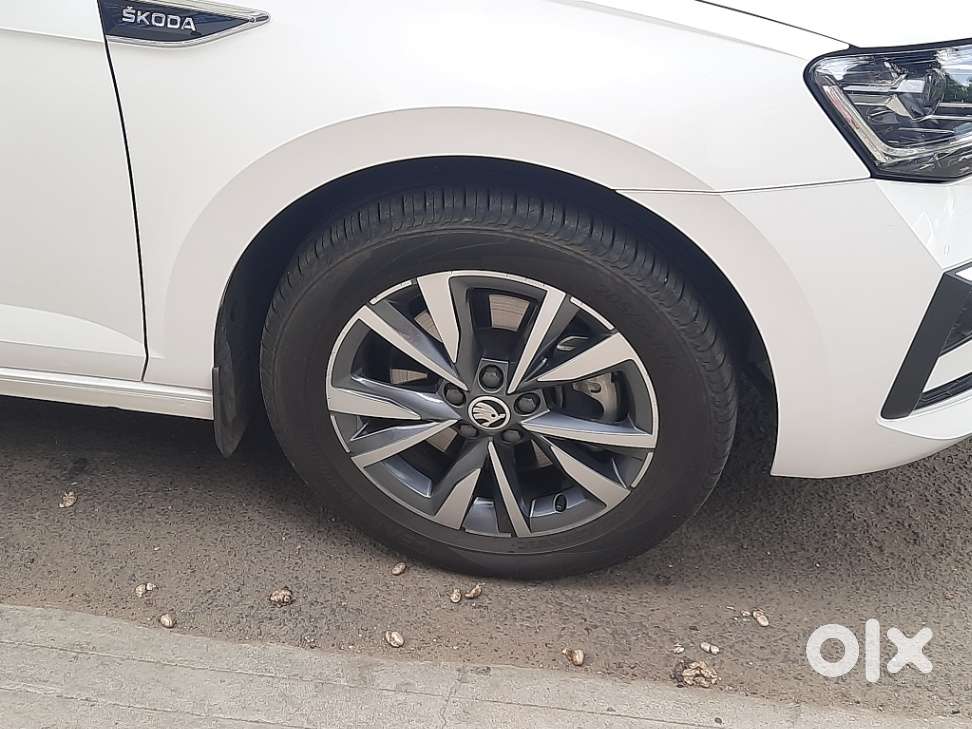 Skoda Slavia 1.5 Tsi Style At, 2024, Petrol