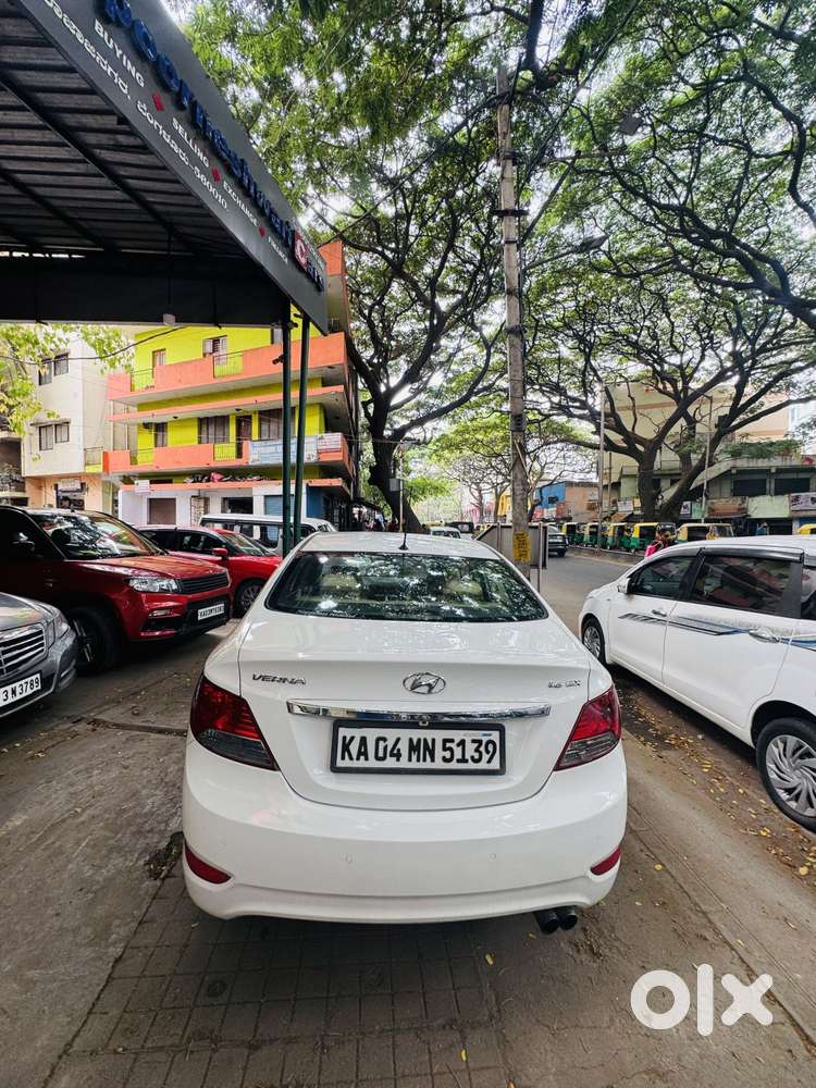 Hyundai Fluidic Verna