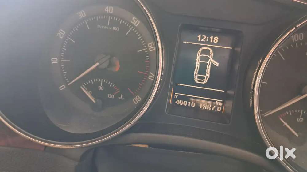 Skoda Superb High End Automatic & Sunroof In Excellent Condition