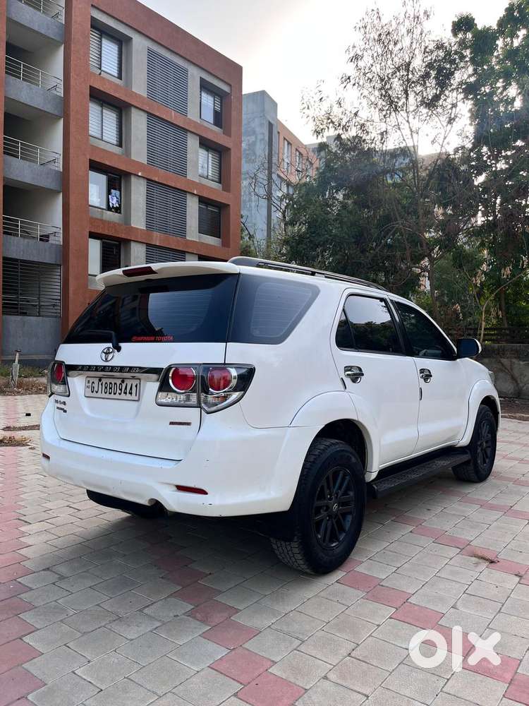 Toyota Fortuner 4x4 At, 2015, Diesel