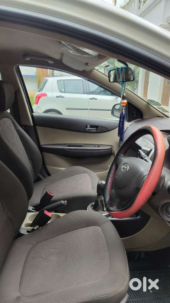 Less Km Drive I20 Diseal Full Cover Insurance