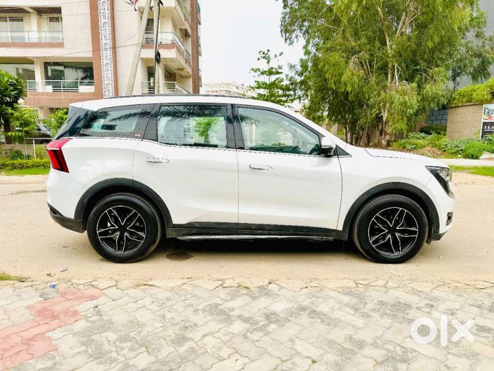 Mahindra Xuv700 2.2 Ax 7 Diesel At Luxury Pack Str, 2023, Diesel