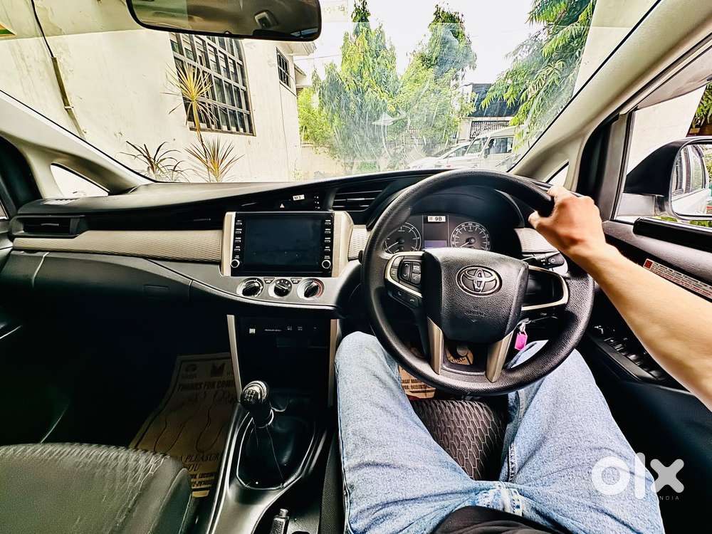 Toyota Innova Crysta 2.4 G Mt, 2022, Diesel