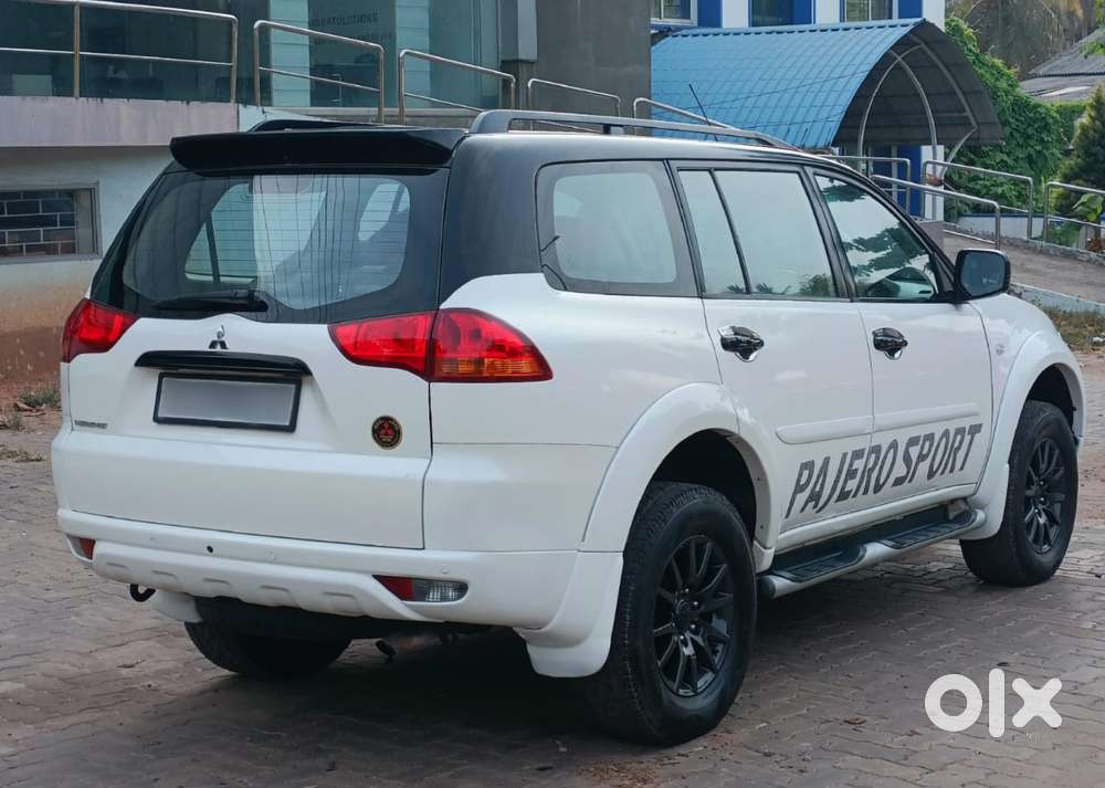 Mitsubishi Pajero Sport 2.5 Manual, 2013, Diesel