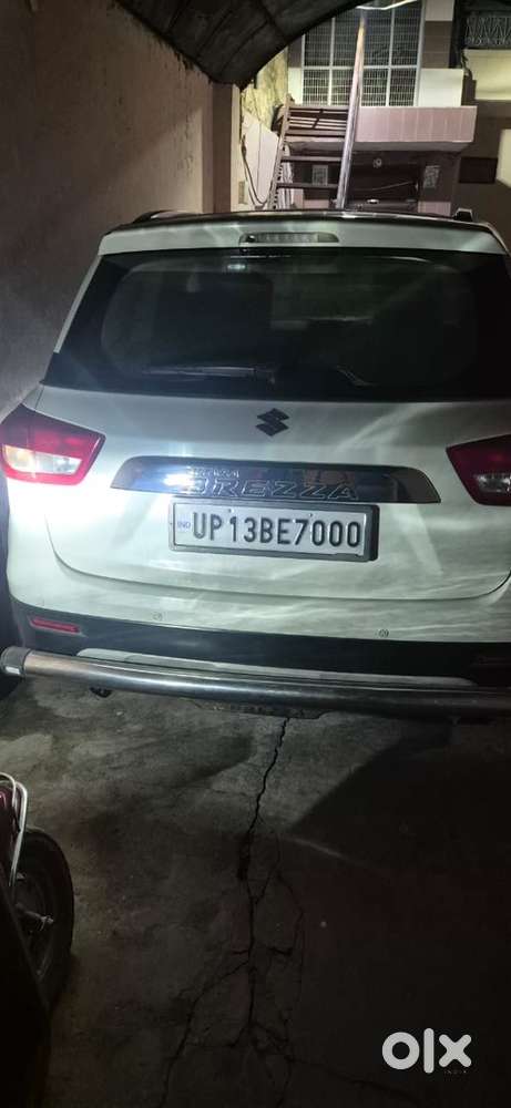 Maruti Suzuki Breeza Diesel 2018 With Vip Number 7000