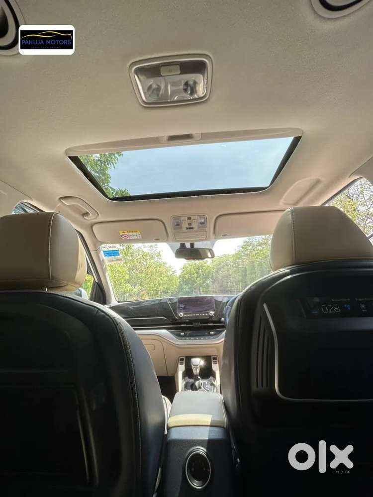 Kia Carens 1.4 Luxury Plus Dct 7 Str, 2023, Petrol
