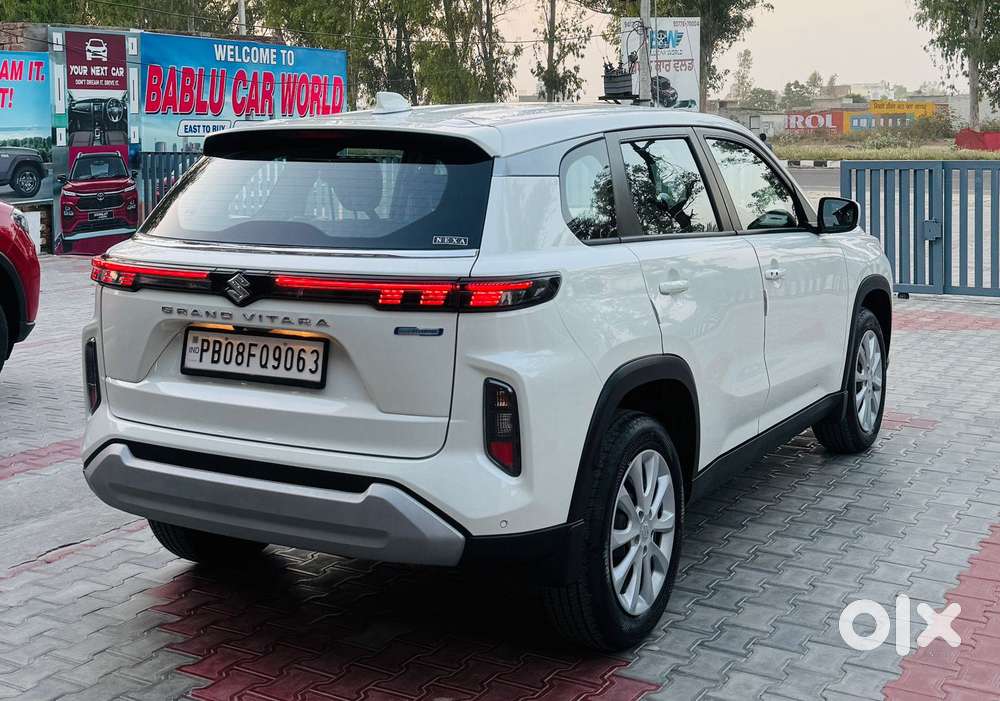 Maruti Suzuki Grand Vitara 2.4 At, 2025, Petrol