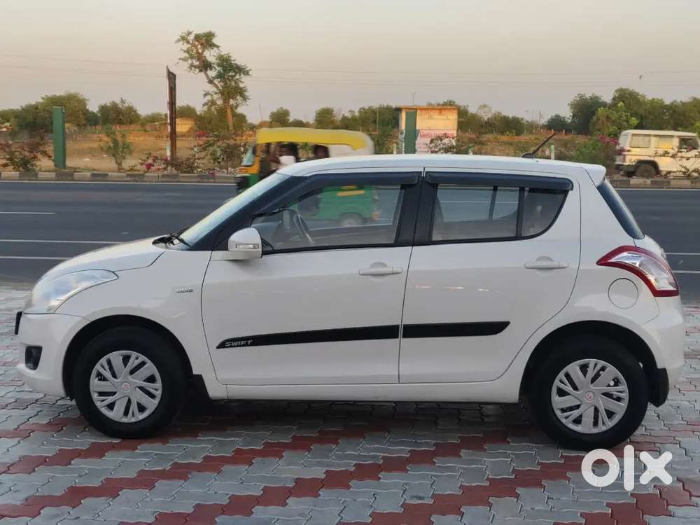 Well Maintained, Geranted Km , Insurance Chalu