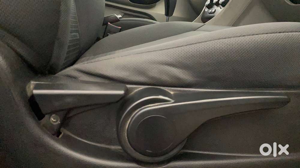 Tata Tiago 1.2 Revotron Xza, 2017, Petrol