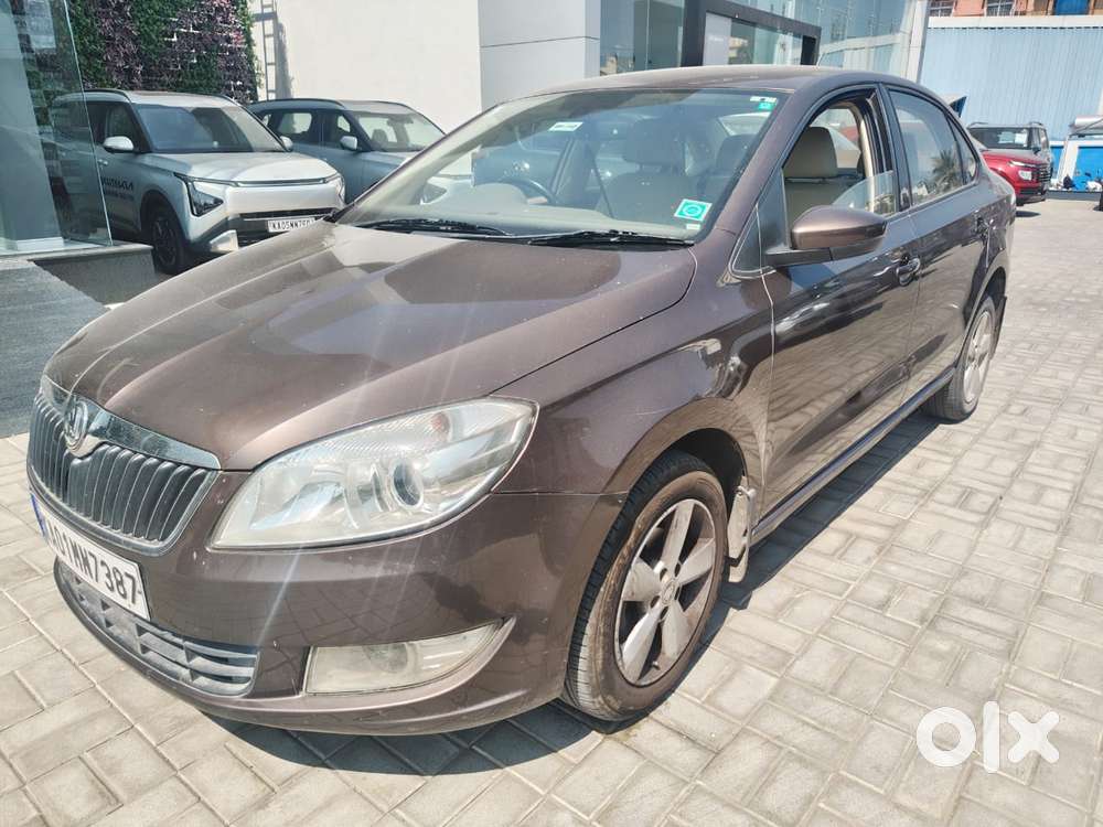 Skoda Rapid [2016-2020] 1.5 Style Plus Tdi At, 2016, Diesel